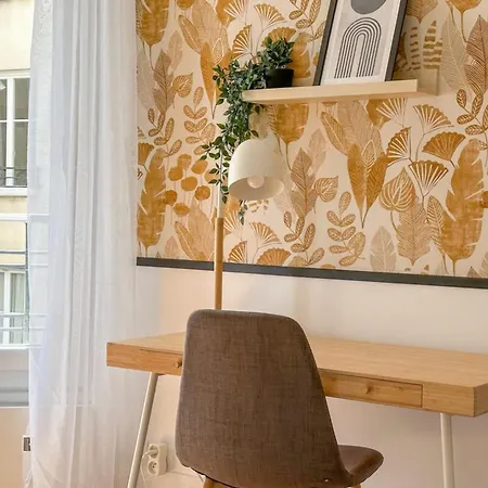 Appartamento 3-bedroom 15 In The Heart Of Trendy Cafés Parigi