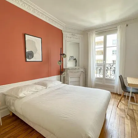 Appartamento 3-bedroom 15 In The Heart Of Trendy Cafés