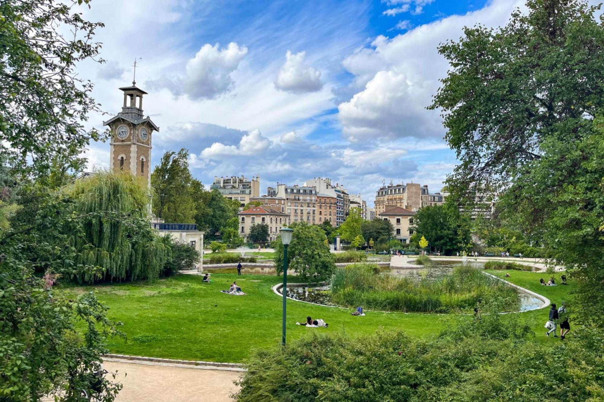 3-bedroom 15 In The Heart Of Trendy Cafes *